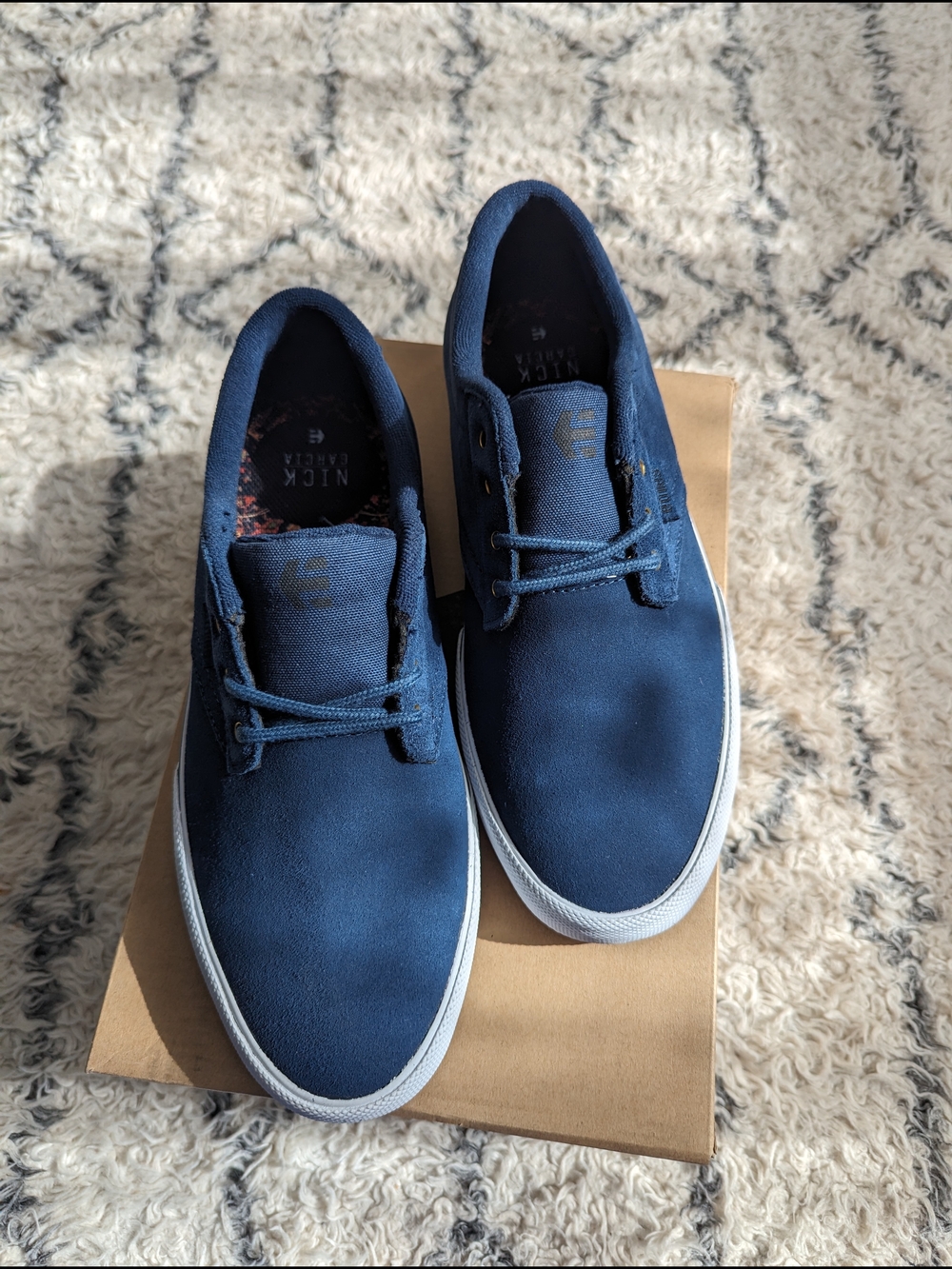 Etnies Navy Jameson Vulc Blue Low-Top Canvas Sneakers Size 8.5M, 10W